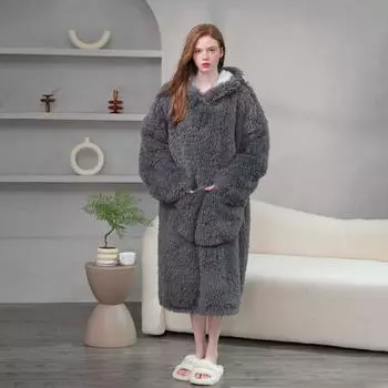 Осенне-зимний женский плюшевый халат, однотонная домашняя одежда, одежда для сна, теплая ночная рубашка с капюшоном и передним карманом, свободное платье One size чёрный