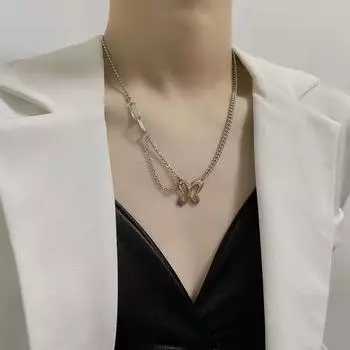 Ожерелье Hollow Butterfly Womens Light Luxury Niche Ins Design Sense Premium Sweater Chain Accessories Titanium Steel Collar Cubot Women