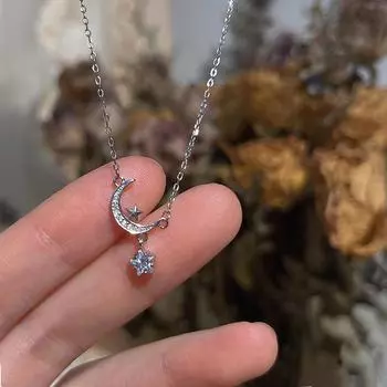 Ожерелье Star Moon Женское легкое роскошное нишевое дизайнерское ожерелье Sense Star Moon Clavicle Chain из нержавеющей стали