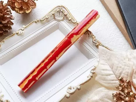 Перьевая ручка WANCHER Kaleido Queen Перьевая ручка KALEIDO QUEEN 8 Square Column Art Collection Перьевая ручка/Sunset [Wancher Pen] (М Средний) оранжевый