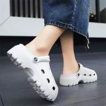 Perforated Bath Barefoot Sandals Man Slipper Summer Man Shoes Designer Sneakers Sport Affordable Price Beskets High-level 36