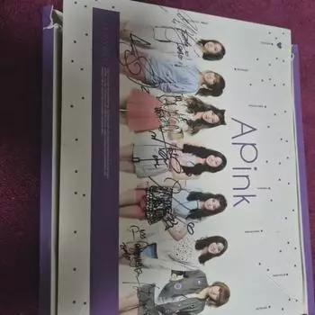 Первый альбом Apink, подписанное издание на CD