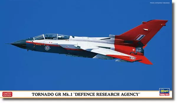 Пластиковая модель британского Tornado GR от исследовательского агентства обороны Хасегава 02456 1/72 Mk.1
