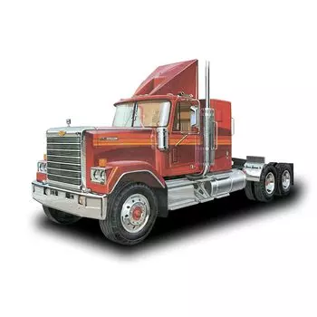 Пластиковая модель обычного трактора AMT Chevrolet Bison AMT1390 1/25
