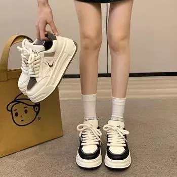 Platform white shoes women s autumn 2025 new niche students versatile lightweight bread shoes casual sports board shoes 35