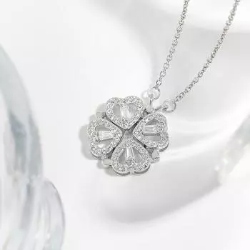 Подвеска Love Flower с двумя ушками и соединением Heart To Heart, небольшой стильный дизайн, многофункциональное ожерелье в форме сердца с четырьмя листьями травы