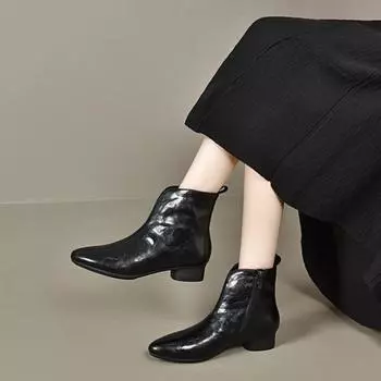 Pointed short boots women s autumn and winter new side zipper knight boots comfortable low heel fashion boots women s cotton boots 34