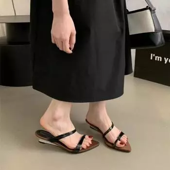 Pointed slope heel set toe cool slippers women s summer wear new niche thin strap one-word slippers women 35