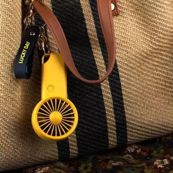Portable Mini Fan Rechargeable USB Charging Handheld Fan Built-in 500mAh Battery 3 Speed Power for Outdoor Office Sports Travel бежевый