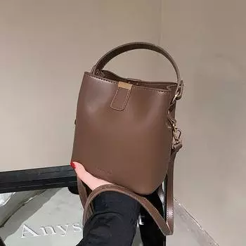 Premium sense niche bag women s 2025 new 2025 shoulder messenger bag women s work small bag bucket bag soft No specification светло-коричневого