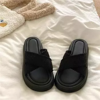 Premium thick-soled slippers women s outer wear summer new non-slip fashion muffin one-word sandals 35 чёрный