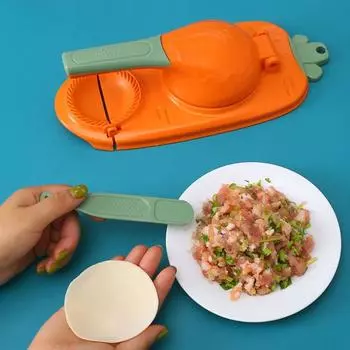 Производитель кожи для пельменей Пищевой класс Эргономичная ручка Высокоэффективное стабильное основание Конструкция с подвесным отверстием Экономия труда Пластиковое тесто Машина для прессования кожи пельменей красный