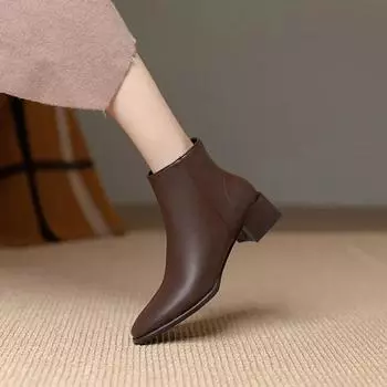 Retro square toe thick heeled short boots for women in autumn and winter 2024, new British style with plush warm Chelsea boots 35 коричневый