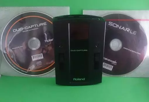 Roland USB АУДИО Интерфейс UA-11 чёрный