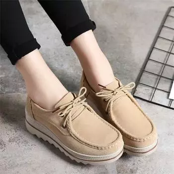 Round Nose Height Up Men s Sneakers Popular Vulcanize Shoes Red Skateboard Skateboard Sport Snearkers Chassure Baskettes 35