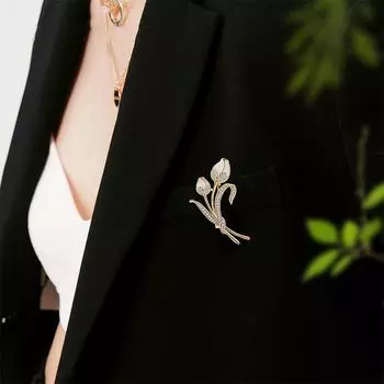 Sen Natural Feng Shui Rhinestone Opal Tulip Brooch Маленькая свежая мода Темперамент трендовые аксессуары женские