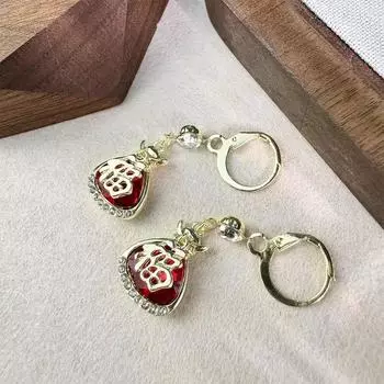 Senior Design Sense Red Lucky Bag Серьги на удачу Темпераментные серьги-мешки для денег Китайский Новый год Праздничные универсальные серьги для женщин