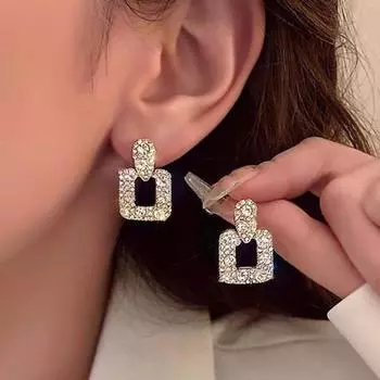 Серьги Advanced Light Luxury Geometric Square Personality Simple and Universal Temperament золотой