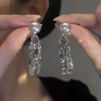 Серьги-бахрома из серого жемчуга и пшеницы, серьги-гвоздики, серьги-гвоздики, дизайн Cold Niche, маленькие серьги-гвоздики