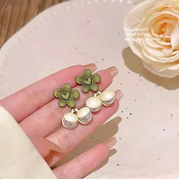 «Серьги Fresh Green Love Flower из серебра 925 пробы — модный и универсальный летний аксессуар для женщин» золотой