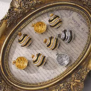 Серьги-гвоздики из титановой стали с полыми бусинами, нового дизайна, легкие роскошные универсальные серьги из 18-каратного золота
