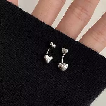 Серьги-гвоздики Love для женщин, которые любят повседневные поездки на работу. Серьги в форме сердца с креплением сзади, серьги на два случая.