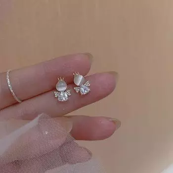 Серьги-гвоздики «Опаловая корона» с ангелом, женские простые серьги с цирконием в стиле ниши, маленькие серьги
