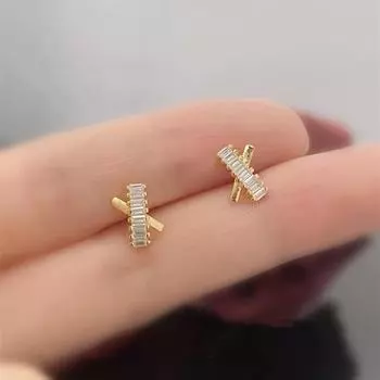 Серьги-гвоздики с крестом из стерлингового серебра S925 с инкрустацией из циркония для женщин, универсальный дизайн, модные серьги для женщин 925