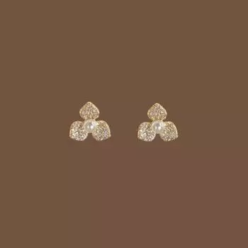 Серьги-гвоздики в форме цветка, женские, легкие, роскошные, нишевые, дизайн, серьги-клеверы с микроинкрустацией из циркония, темпераментные серьги-цветы с искусственным жемчугом