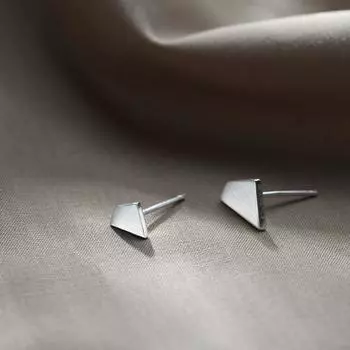 Серьги-гвоздики в форме полигона, женские, необычной геометрической формы, асимметричные, матовые, студенческие, корейская версия, серьги-гвоздики в стиле ниши