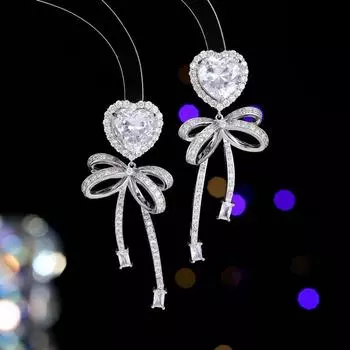 Серьги Heavy Industry Premium в форме сердца с цирконием Light Luxury Personality для ужина S925 Silver Needle Love Bow Earrings белый