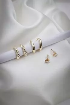 Серьги-кольца из трех частей золотого цвета