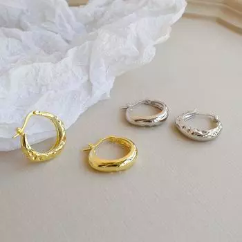 Серьги-кольца с текстурным рисунком для женщин и мужчин, простые геометрические металлические маленькие ювелирные изделия золотого, серебряного цвета gold