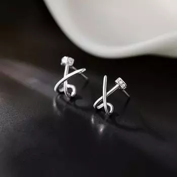 Серьги-крестики для женщин с легкими роскошными серьгами Niche Design New Year Trend
