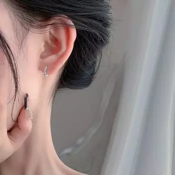 Серьги-пряжки с цветными бриллиантами Love, инкрустированные бриллиантами в форме сердца, компактный темперамент и легкая роскошь
