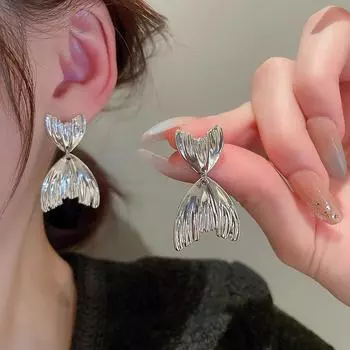 Серьги «Рыбий хвост» Уникальные серьги с темпераментом белый