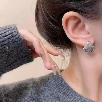 Серьги с гребешками из титановой стали, женские легкие, роскошные, нишевый стиль, простой дикий тренд, сенсорные серьги высокого уровня