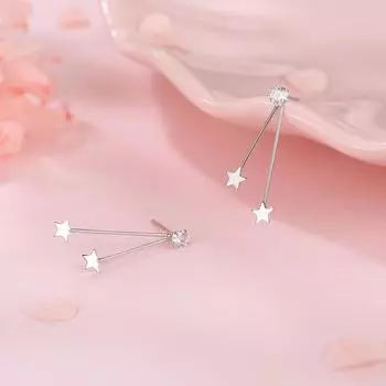Серьги в форме звезды с подвесками сзади, легкие, роскошные, новогодние, милые и игривые, уличный снимок