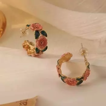 Серьги в стиле ретро с розовой камелией, нишевый дизайн, модные темпераментные серьги в форме буквы C, серьги в новом стиле