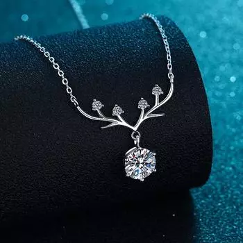 Серебро 925 пробы на всем пути с вашим ожерельем Женский нишевый дизайн Sense Олень Подвеска 2 карата Ключичная цепочка 925 Silver