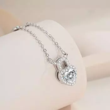 Сертифицированное GRA муассанит в форме сердца, стерлинговое серебро 0,8 карата, ожерелье с замком любви, дизайн для женщин, свадебные украшения, изысканный подарок 0.8 Carat