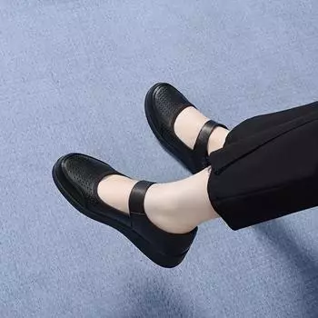 Shallow single shoes women s spring and summer word with shallow mouth punching hollow flat shoes comfortable 35