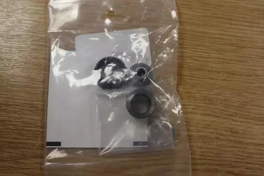 SHIMANO Repair Parts Left Lock Bolt Unit FH-6800 WH-RS81-C24-CL-R WH-RS81-C35-CL-R WH-RS81-C50-CL-R WH-RS81-C24-TL-R etc .Y49398050