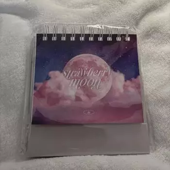 Simple Opening Of The Iu Strawberry Moon Photo Album
