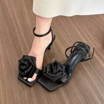 Square head flower thin heel satin temperament sandals women s new summer skirt one-word belt fashion sandals 35 белый