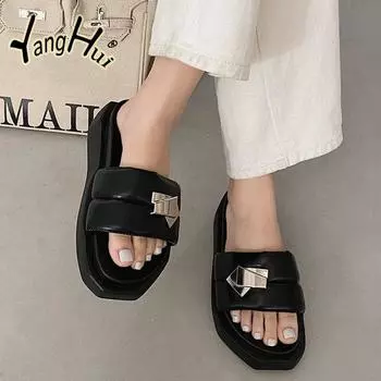 Square Head Thick Sole Metal Accessories Beach British Style Women s Slippers 2024 New Fashion Casual Non-slip Pu Shoes Summer 35 чёрный