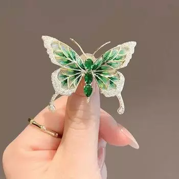 Старинная брошь-бабочка, легкий роскошный изумрудный корсаж, национальный оттенок, эмалированный цвет, высококачественный костюм, противоослепляющие аксессуары