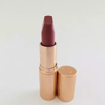 Стойкая губная помада Charlotte Tilbury Matte Revolution Pillow Talk 3,5 г