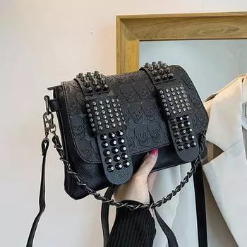 Сумка через плечо для женщин с заклепками в виде черепа, винтажная черная сумка из искусственной кожи, дизайнерская сумка-мессенджер с клапаном, новая модная женская сумка