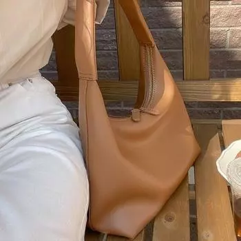 Сумка-тоут в стиле ретро Simple Senior Sense Fashion через плечо Сумка-пельмень Niche Design Большая вместимость Сумка для поездок на работу чёрный